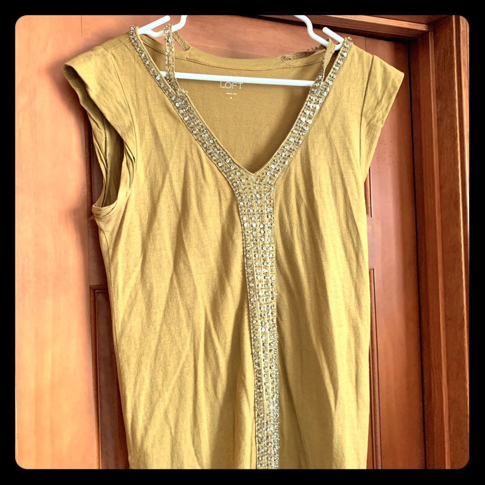 Cut of shirt